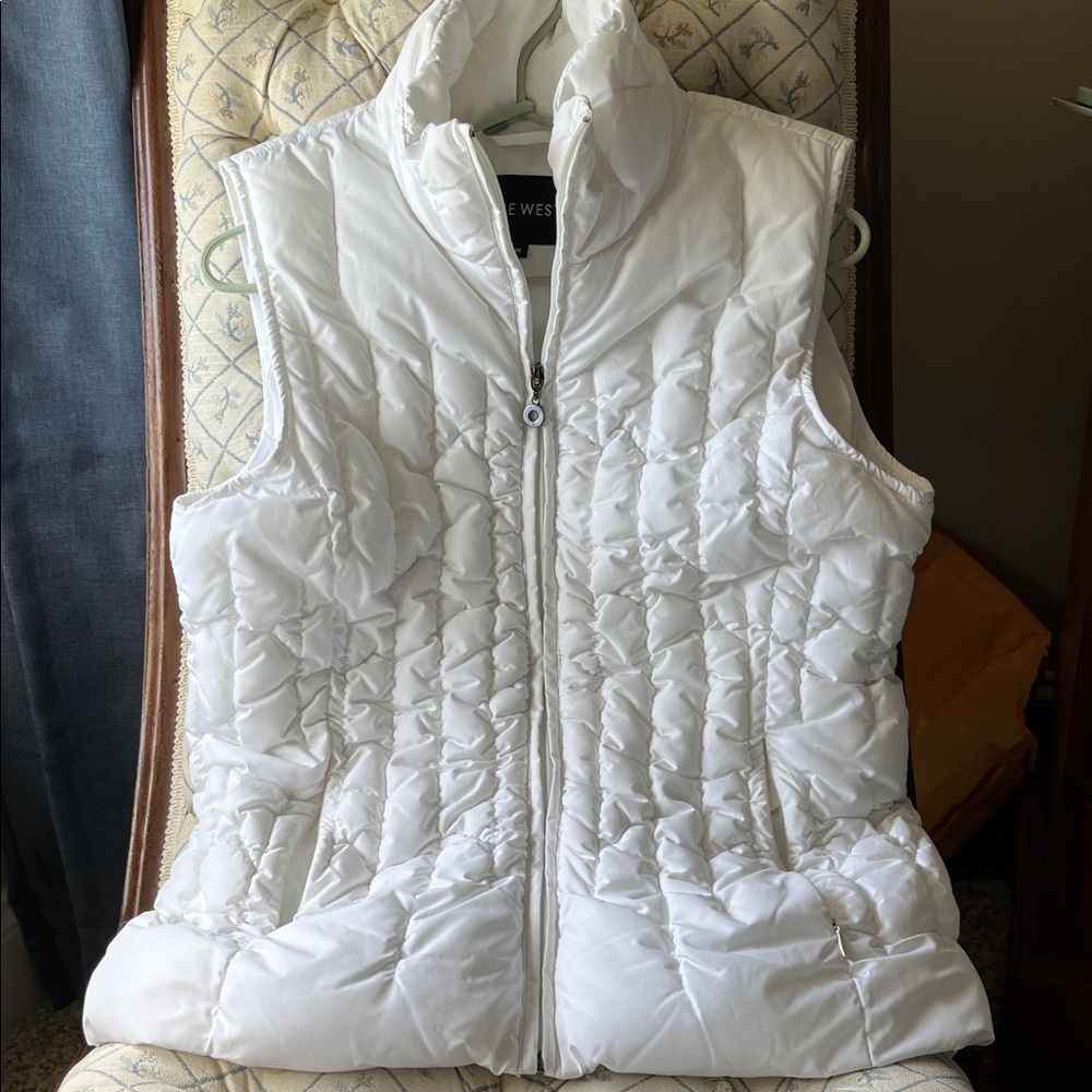 Nine West White Quilted Puffer Vest